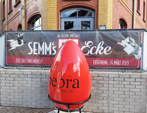 Semm's Café - Visual