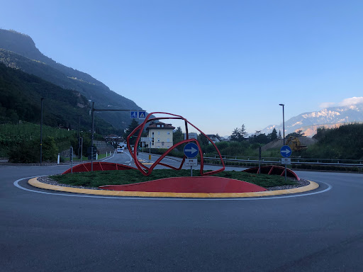 Roundabout south of Pineta - Thumbnail