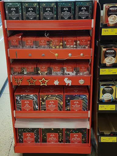 Iceland Supermarket Llangefni - Thumbnail