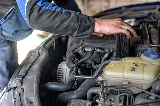 Autofficina Autoservice | Riparazione automobili, moto, furgoni, camper - Italy