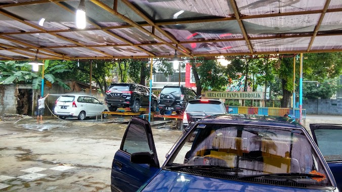 Jambore Car Wash and Autodetailing - 24 Hours Around The Clock, Author: Ucok @RepublikFoto