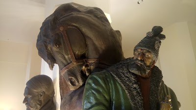 Photos of Muzeh-ye-Sizdah-e-Aban Museum