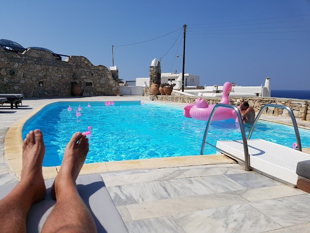 Mykonos Villa Crew