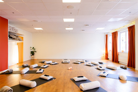 Studio Kontakt Djupågatan 1, 128 45 Bagarmossen, Sverige
