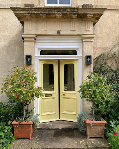 Travers Painter Decorators - Visual