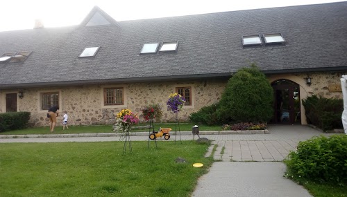 SIA "Smeceres krogs"