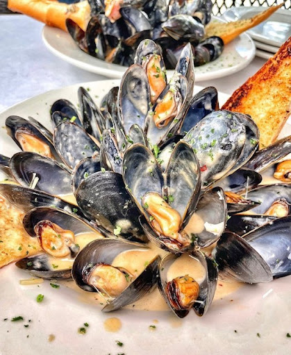 Arties South Shore Fish Market and Grill - Thumbnail