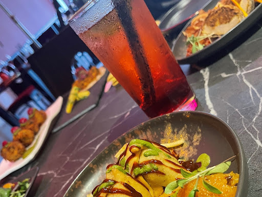 Are you in the mood for some delicious samosas? Well, Red Koyla London has got you covered! Our v…