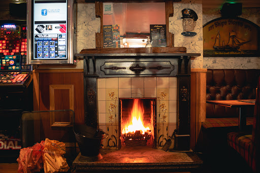 The Arkhouse Inn