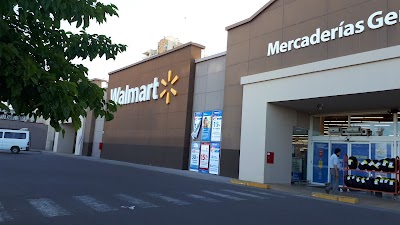 Photos of Drugstore La Estaci&oacute;n Walmart