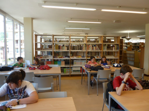 Legazpiko Udal Liburutegia/ Biblioteca Pública de Legazpi