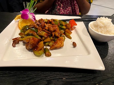 Hachi Asian Fusion & Sushi Bar