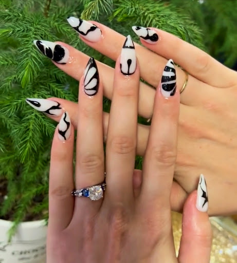 Essence Nail Bar-20% OFF Acrylic Fullset Monday to Friday - Thumbnail