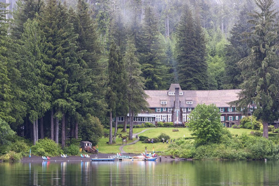 Lake Quinault Lodge by null