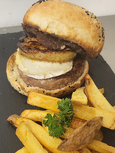 Photo 2 - Chab'urgers