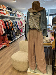 Photo n°17 de Kaki Crazy and Co. à Quiberon (Magasin de vêtements)