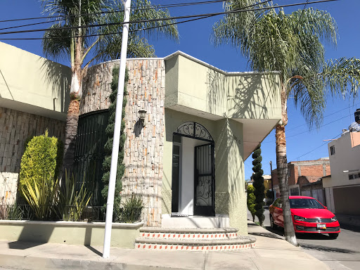 Consultorio Dental. Dra. Ma. Francisca Bárcenas A.