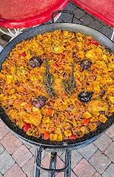 Photo n°37 de Paëlla Del Pueblo - Traiteur à Saint-Georges-d'Orques (Buffet de mariage)