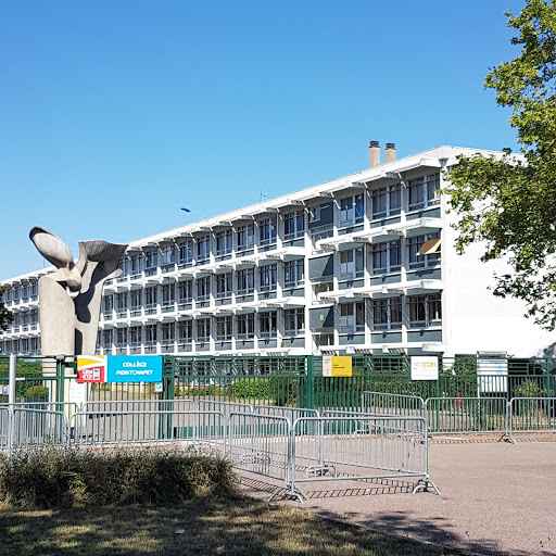 Regional Comprehensive School And Middle School De Montchapet - Thumbnail