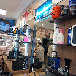 Photo n°18 de Elegance Coiffure à Paris (Salon de coiffure)