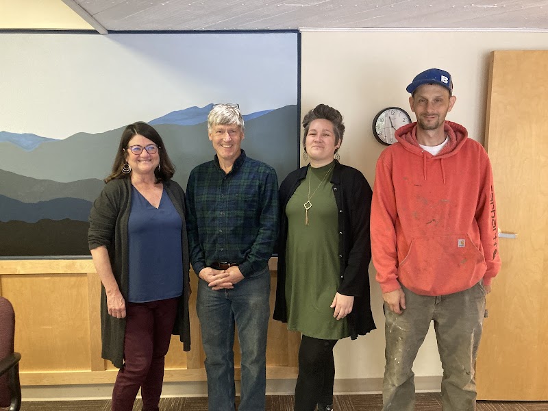 Dr. Michael R. Curtis, MD