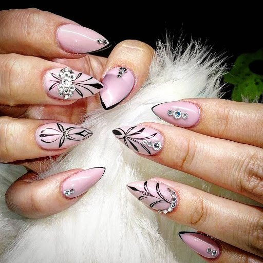 Creō Nails Gallery - United Kingdom