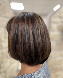 Photo n°10 de Créa look à Fontenay-le-Comte (Salon de coiffure)