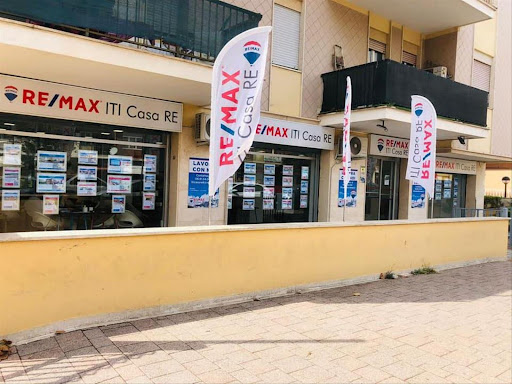 Agenzia immobiliare RE/MAX ITI Network 2 Pomezia