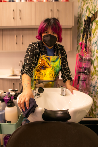Jessica Avant at The Neon Hare - Thumbnail
