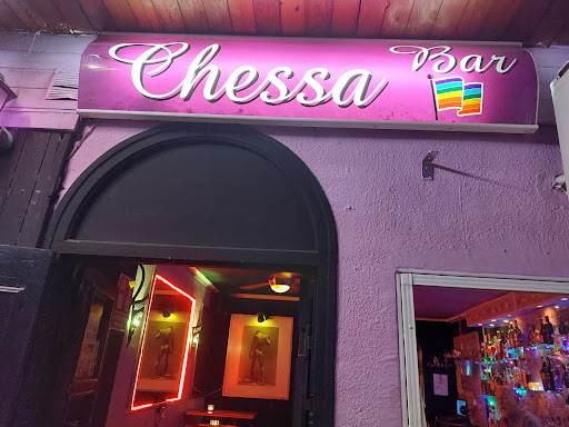 Chessas Bar - Visual