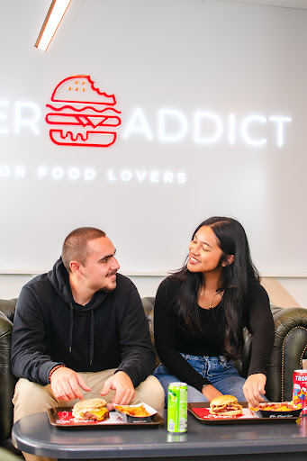 Photo 2 - Burger Addict Evry