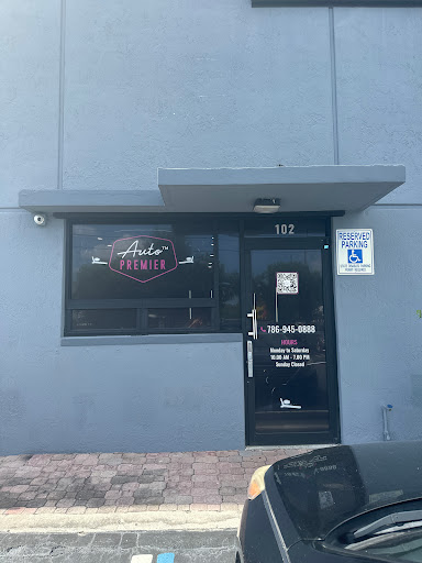 Auto Premier - Visual