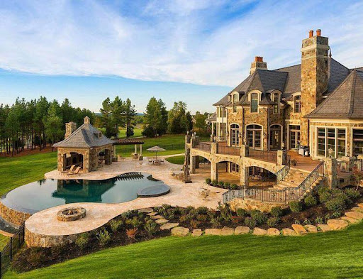 Dior Real Estate