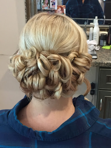 Kims East St. Salon - Thumbnail