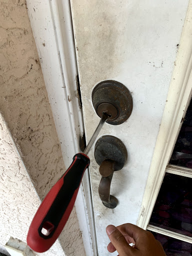 Lockout Guy LLC - Visual