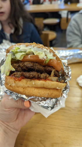 restaurants.fiveguys.co.uk