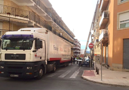 Edwards European Moving - Thumbnail