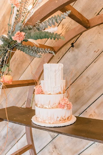 Sugar flower cake design - Thumbnail