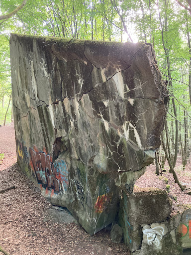 Gesprengter Westwallbunker - Thumbnail