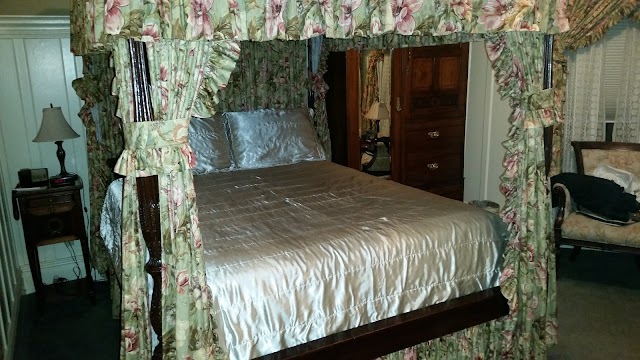 Nob Hill Inn