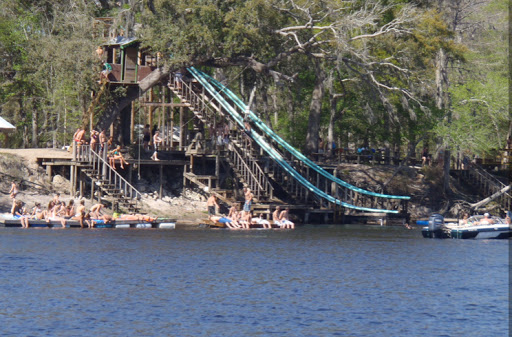 Bob's River Place - Visual