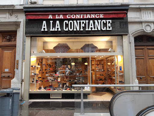 A la Confiance