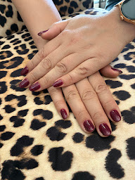 Photo n°23 de La pose by Vir à Auch (Salon de manucure)