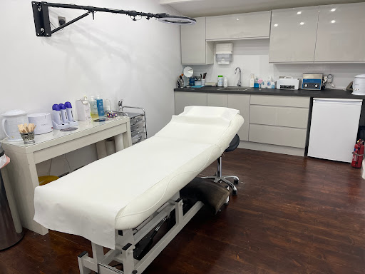 LouBelle Beauty | Aesthetics | Cosmetics