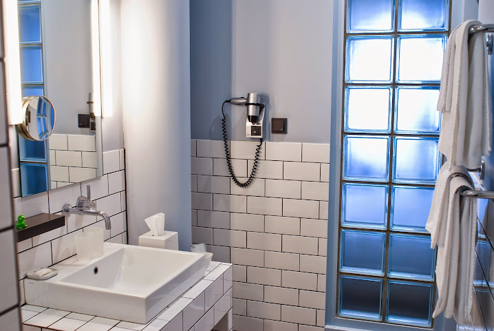 Hotel Ku' Damm 101 by null