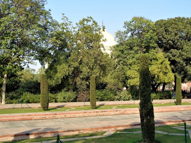 Taj Mahal Garden