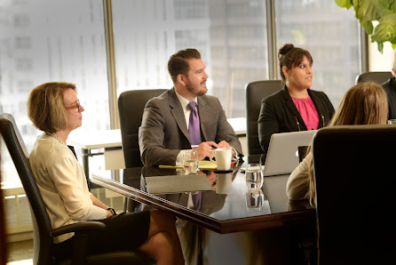 Amata Offices | N Clark - Co-working Offices & Admin Services for Attorneys & Professionals 161 N Clark St #1600, Chicago, IL 60601