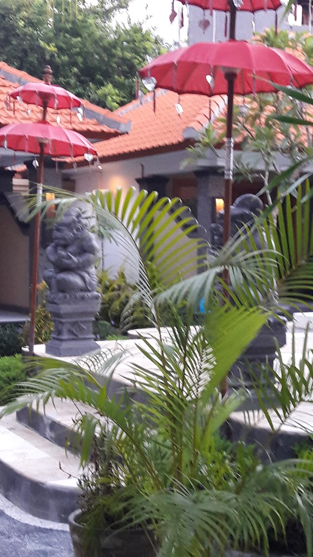 Gora Beach Inn