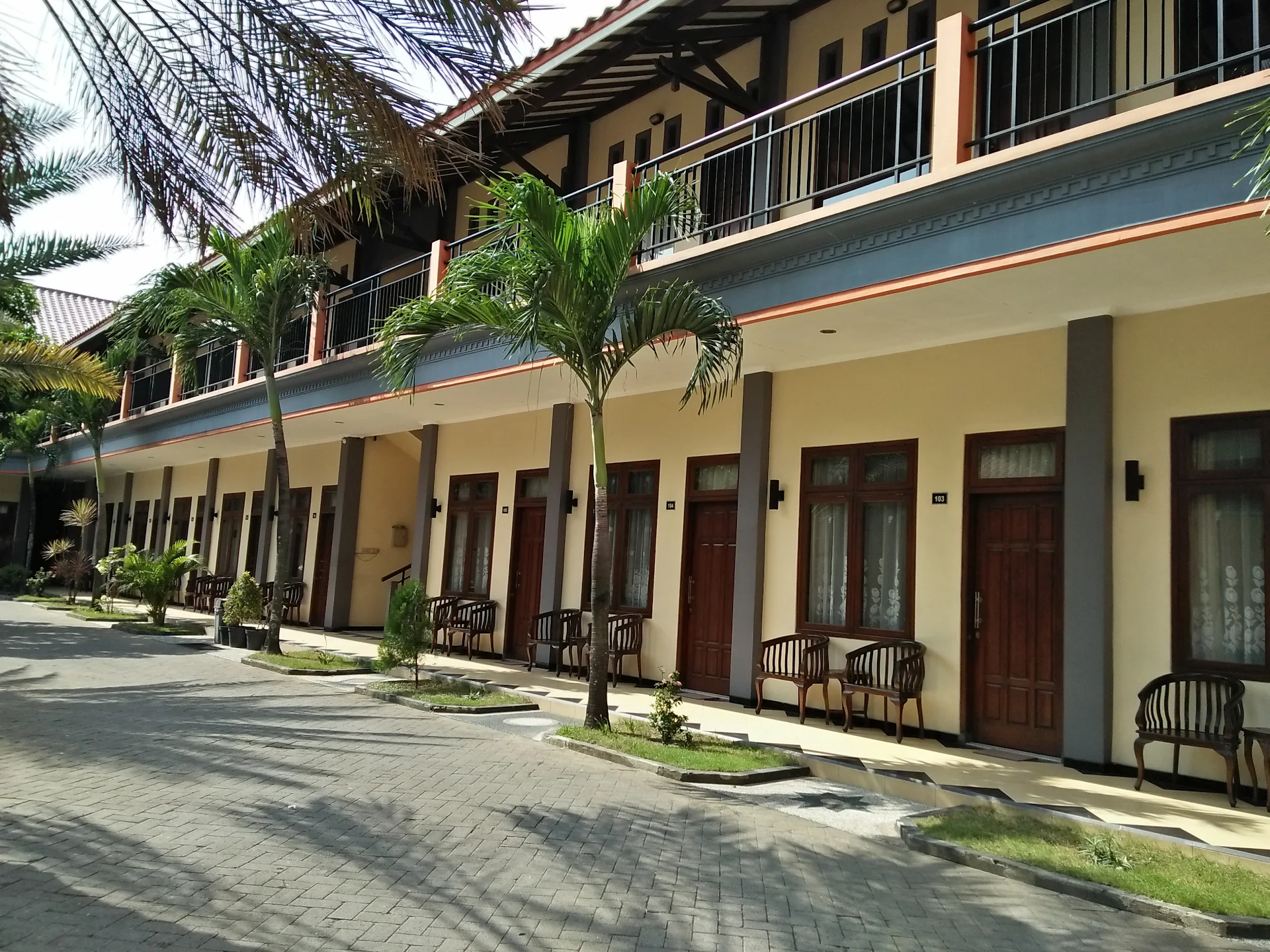 Nirwana Hotel