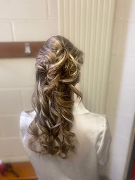 Photo n°15 de Studio Coiffure à Artannes-sur-Indre (Salon de coiffure)